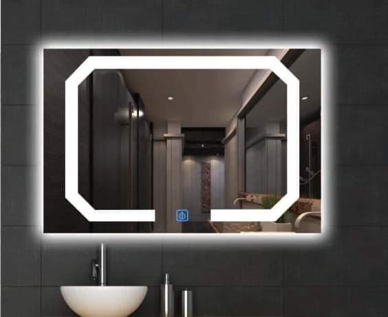 Aluminium frame showcase for retail display